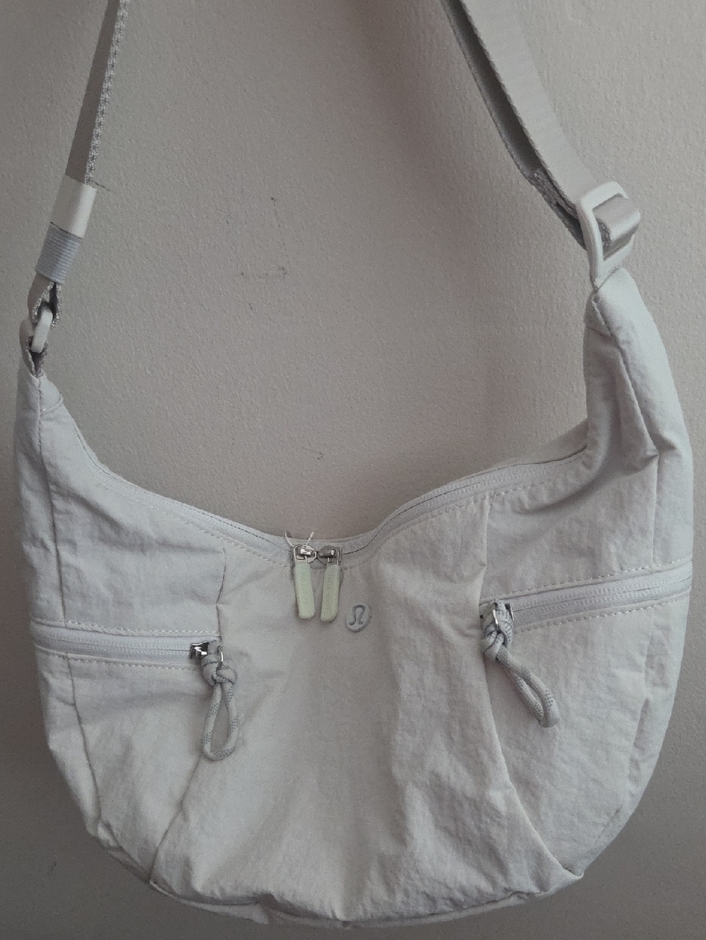 Lululemon Slouchy Sling Bag 6L